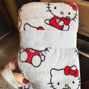 Hello kitty hand towels